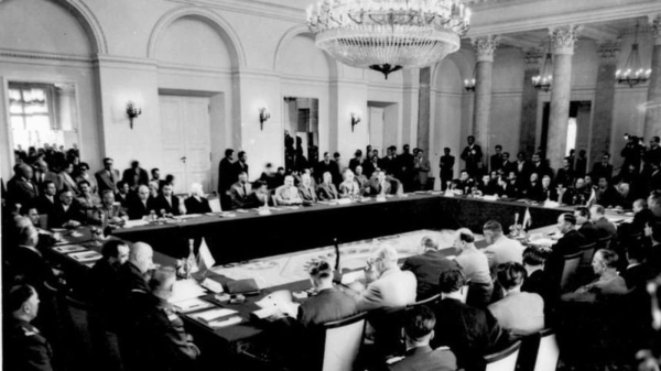 pact-varsovia-600x337 Pactul de la Varșovia: Cătușele militare care au legat România de voința Moscovei