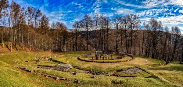 cetate-dacica-2-600x288 Cum au reușit dacii să construiască cetăți imposibil de cucerit