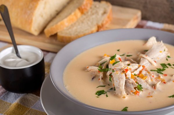 ciorba-600x398 Ce se întâmplă dacă mănânci ciorbă reîncălzită de 3 ori — sfat de la nutriționiști