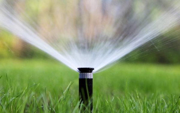 irigatii-600x379 Știai că România are unul dintre cele mai vechi sisteme de irigații din Europa? Află istoria pierdută și ce se mai folosește azi