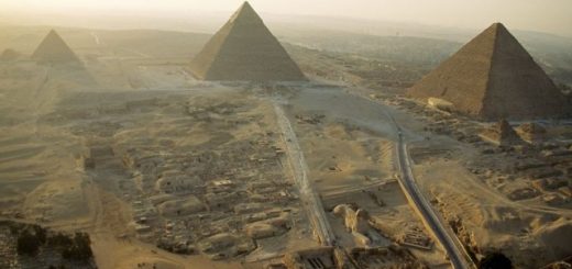 piramides-de-giza-640x480